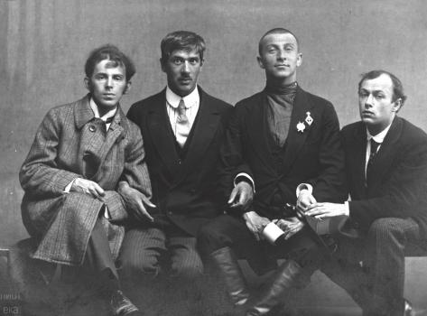 Осип Мандельштам, Корней Чуковский, Бенедикт Лившиц, Юрий Анненков. Фото. Санкт-Петербург, 1914 год.