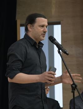 Журналист и телеведущий Иннокентий Иванов 