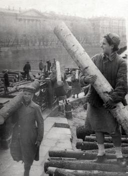 Заготовка дров. 1943 г.