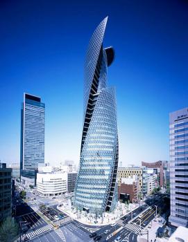 Здание Mode Gakuen Spiral Towers, Япония. В здании расположены учебные заведения