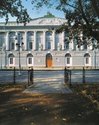 View of the Main Reader Entrance from Ostrovsky Square