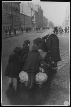 Последние дни зимней эвакуации. 