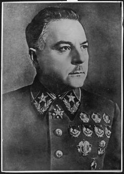 Климент Ефремович Ворошилов - маршал Советского Союза. 