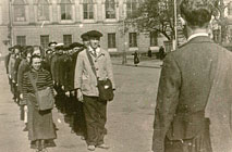 Сотрудники библиотеки на учениях по гражданской обороне. Весна 1941