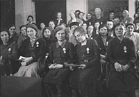 102 сотрудника награждены медалью «За оборону Ленинграда» 10 февр. 1944 г.