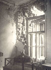 5 декабря 1943 г. снарядом разрушена часть стены и окно в МБА (вид изнутри)