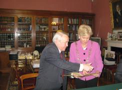В. Н. Зайцев с  лорд-мэром Дублина г-жой Эвелин Берн. 23 марта 2009 г.