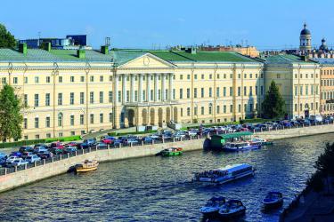 Корпус Российской национальной библиотеки на набережной реки Фонтанки, 36