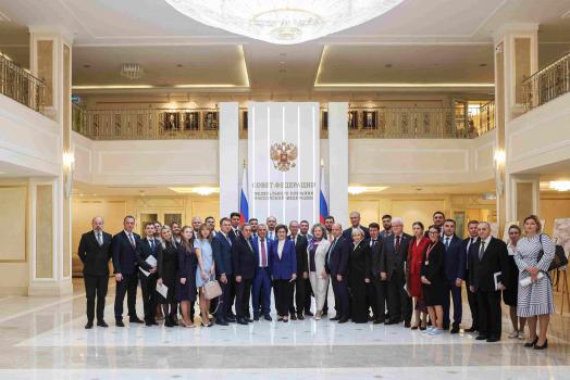 В рамках круглого стола в Совете Федерации открылась выставка «Путешествие во времени с Екатериной Великой», подготовленная Российской национальной библиотекой