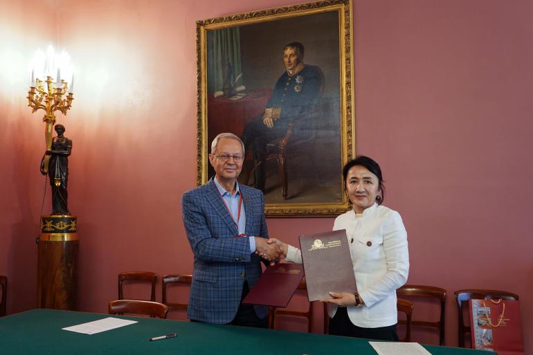 РНБ подписала меморандум о сотрудничестве с Национальной библиотекой Узбекистана