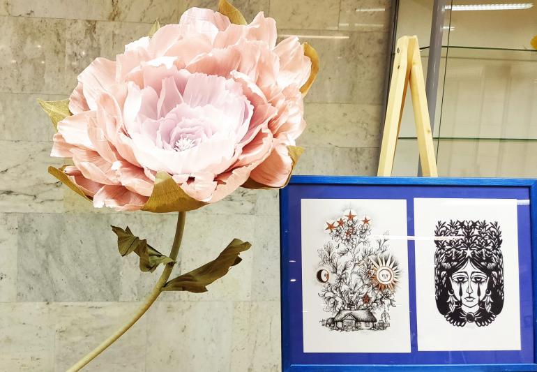 Выставка «Цветики – цветочки. Цветы в литературе, искусстве и народной культуре»