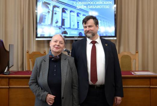 Котломанова Светлана Николаевна, главный библиограф отдела библиографии и краеведения