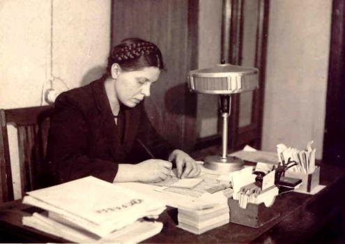 Мария Васильевна Машкова, известный библиограф, книговед и историк библиографии.